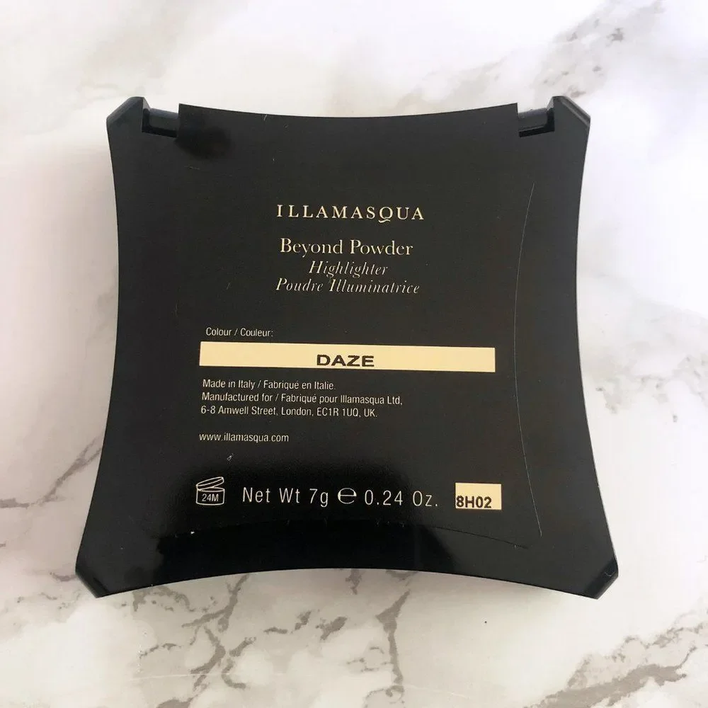 NIB Illamasqua Beyond Powder Highlighter in Daze